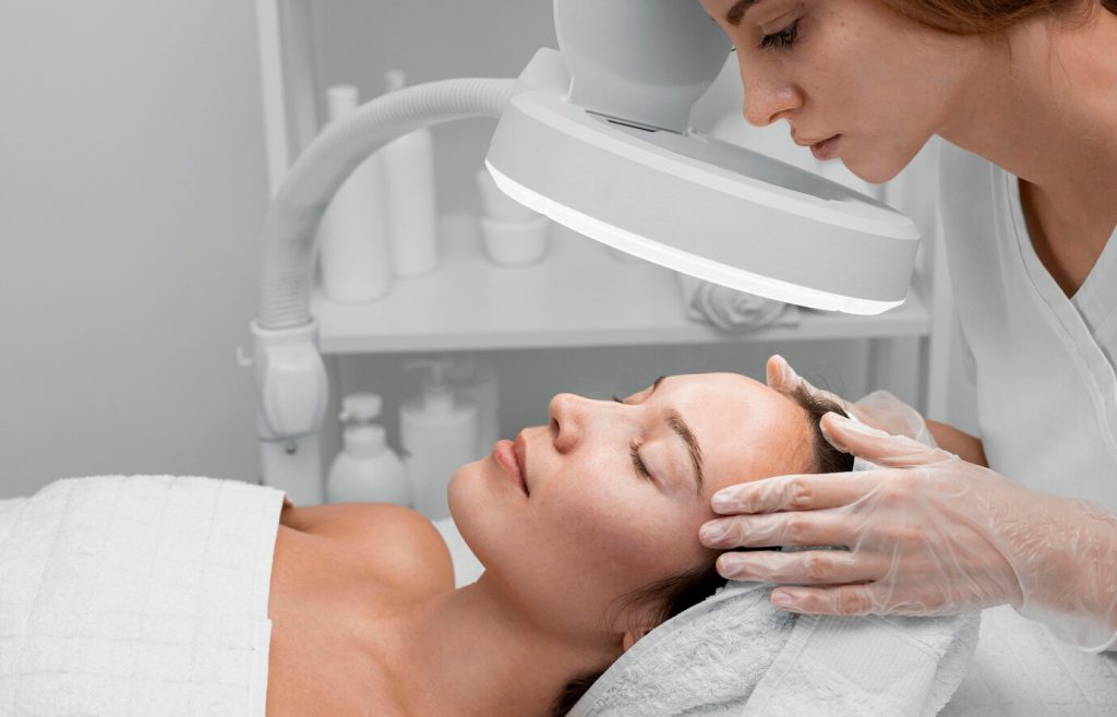 Kai oda primena tai, ką norėtum pamiršti: gyvenimas su aknės pėdsakais